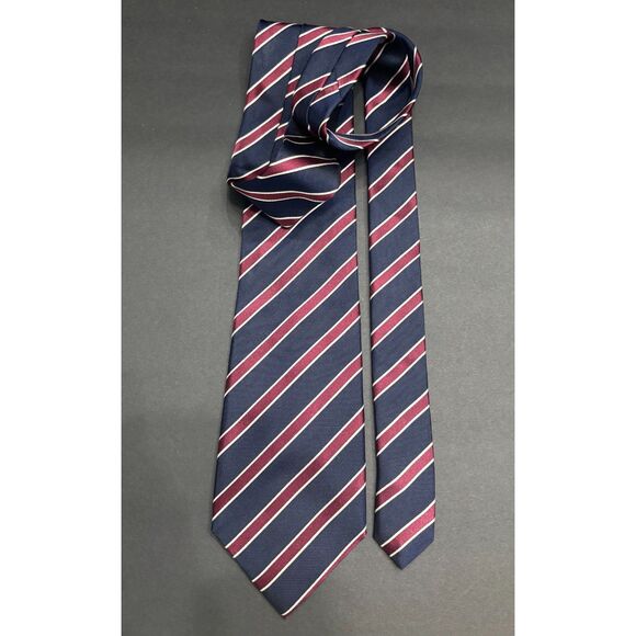 Banana Republic Navy & Burgundy Diagonal Stripe Silk Tie – 100% Silk Necktie - Picture 4 of 4